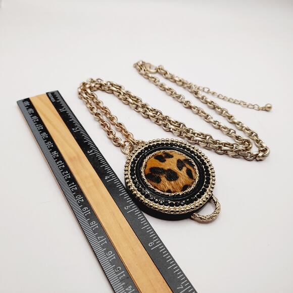 Chico’s Leopard Print Fur Pendant Necklace 34” Gold Tone Statement - Picture 6 of 8